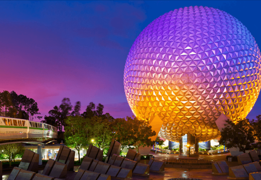 Icono de Epcot al atardecer