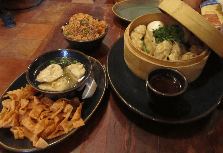 Yak & Yeti Restaurante Animal Kingdom