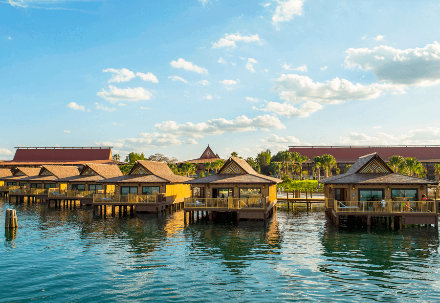 Bungalows Bora Bora sobre el Seven Seas Lagoon en Walt Disney World.