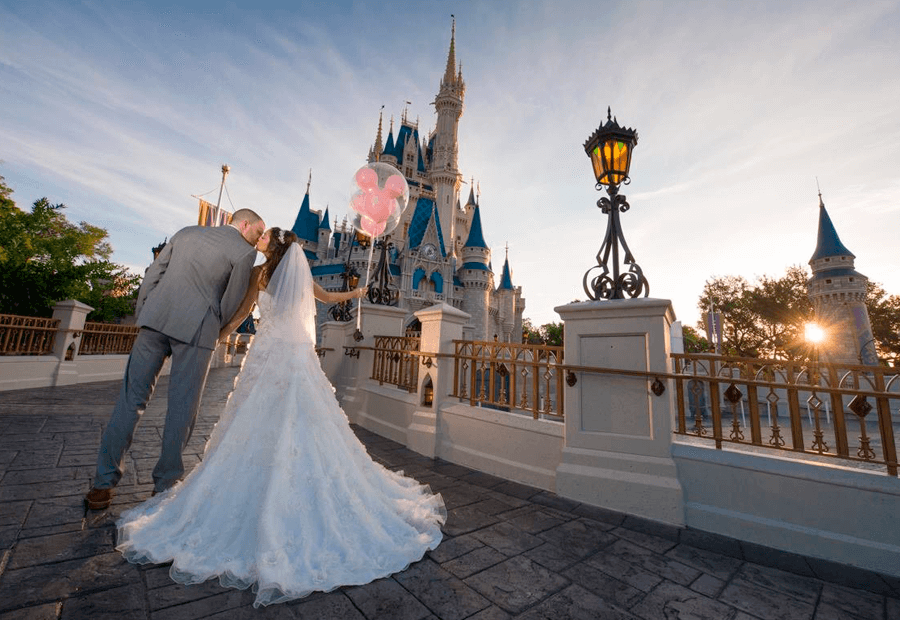 Casarse en Disney World es un forma diferente de disfrutar Disney Orlando.