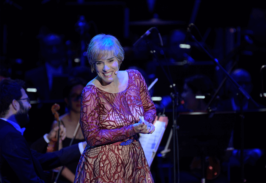 Anabel Alonso presentado en Disney In Concert