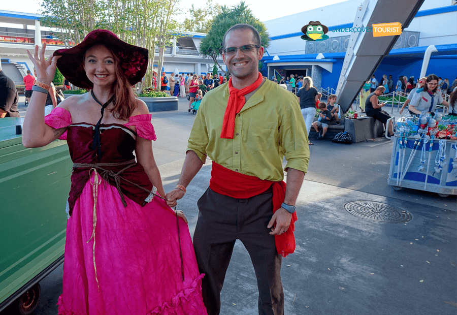 Visitantes disfrazados en Disney World Halloween