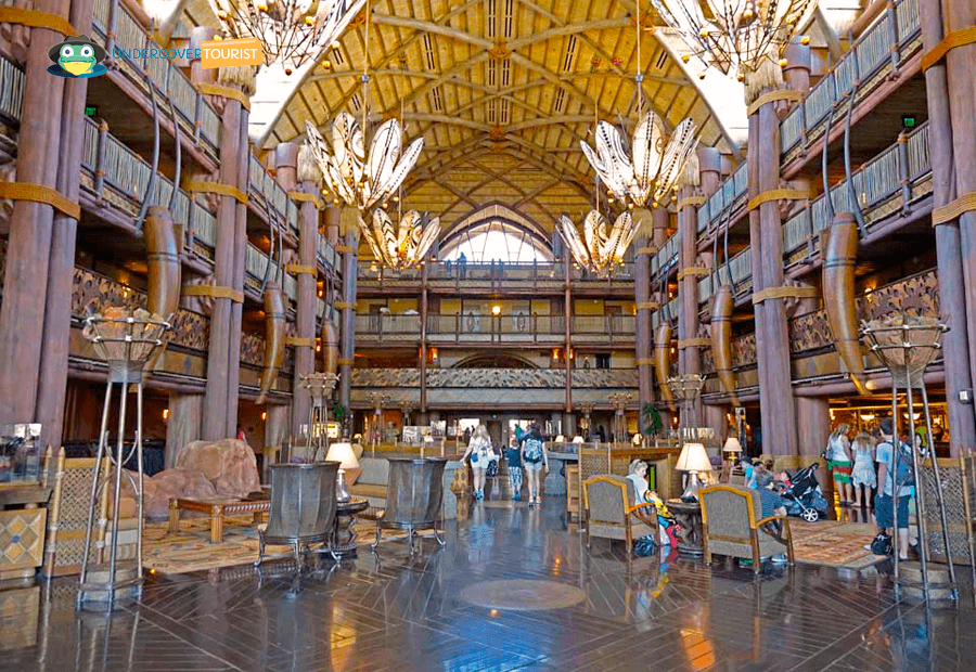 El lobby del Animal Kingdom Lodge en Disney Orlando