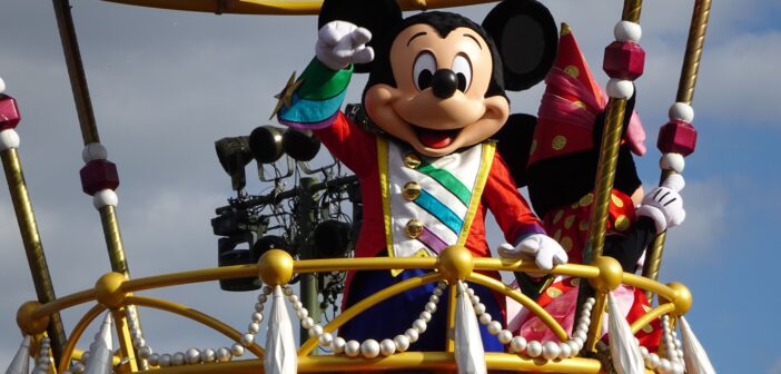 Viajar Solo a Disney World ¡Es Genial!